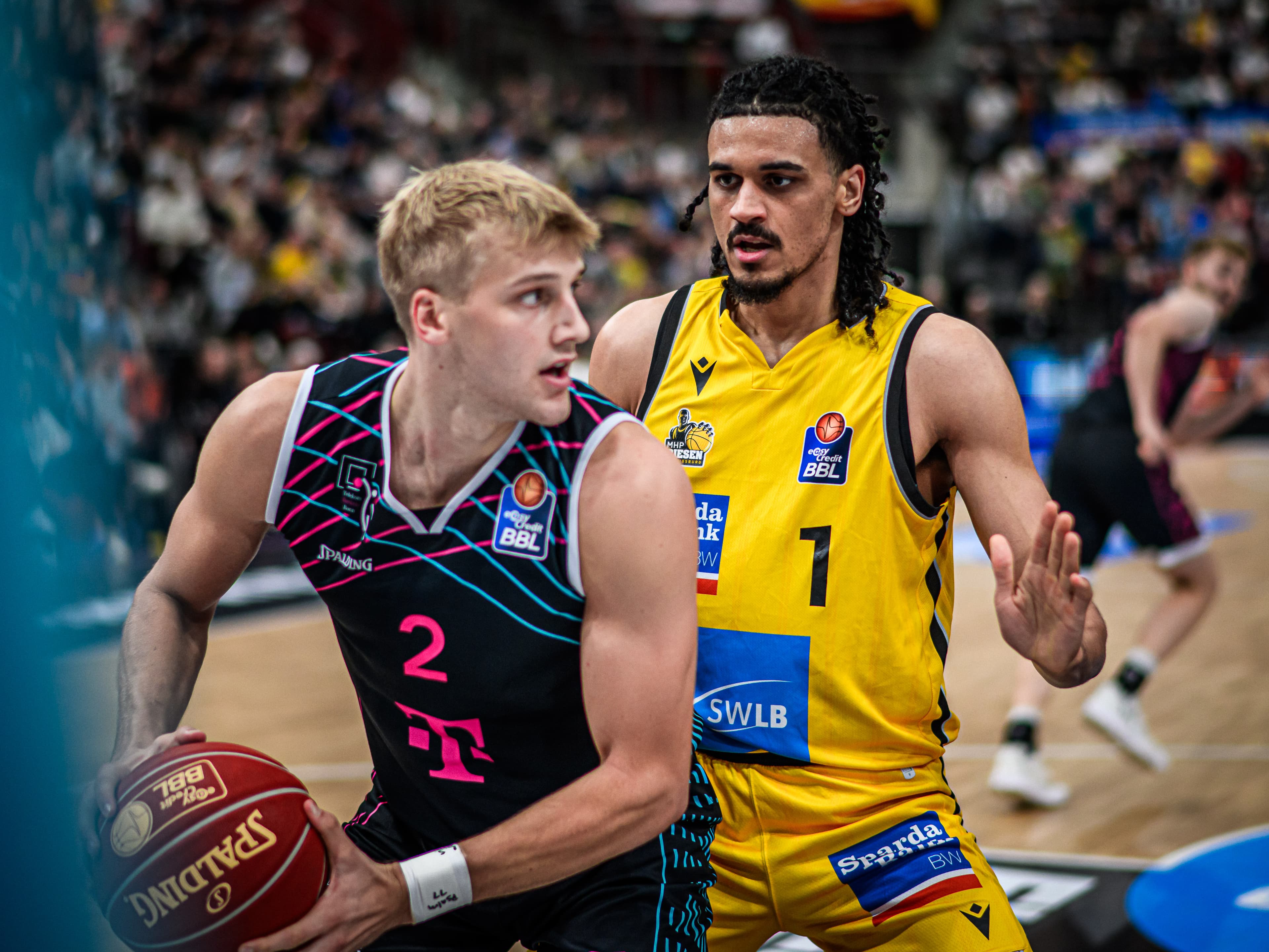 Langsam, aber sicher steuern die Europapokal-Wettberwerbe auf die entscheidende Saisonphase zu. Am Dienstag starten Bonn und Ludwigsburg in die Round of 16 der Champions League (BCL).  Im BKT EuroCup gerät Ulm beim Kampf um den Einzug in die Playoffs nach zuletzt vier Niederlagen in Folge allmählich in Zugzwang. 