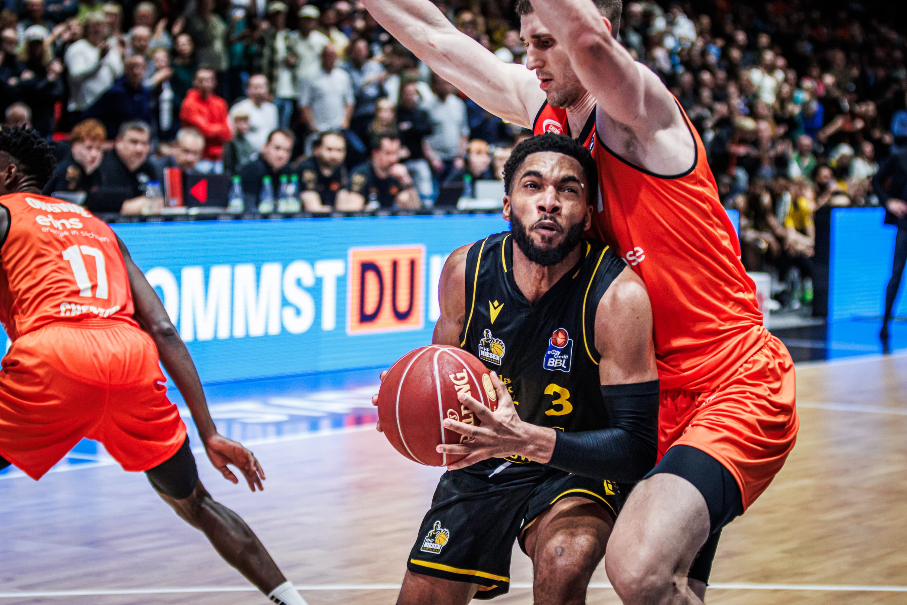 Ein volles Programm bietet in dieser Woche der Europapokal-Mittwoch in den drei kleinen Wettbewerben. Bis auf die in der Basketball Champions League (BCL) bereits vorzeitig für die „Round of 16“ qualifizierten Bonner sind alle deutschen Vertreter in der BCL, im BKT EuroCup und im FIBA Europe Cup im Einsatz.